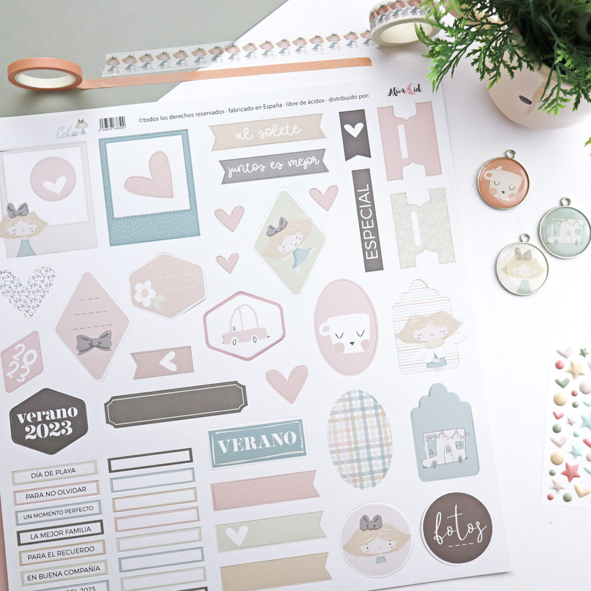 Hoja de troquelados etiquetas Celia Alua Cid