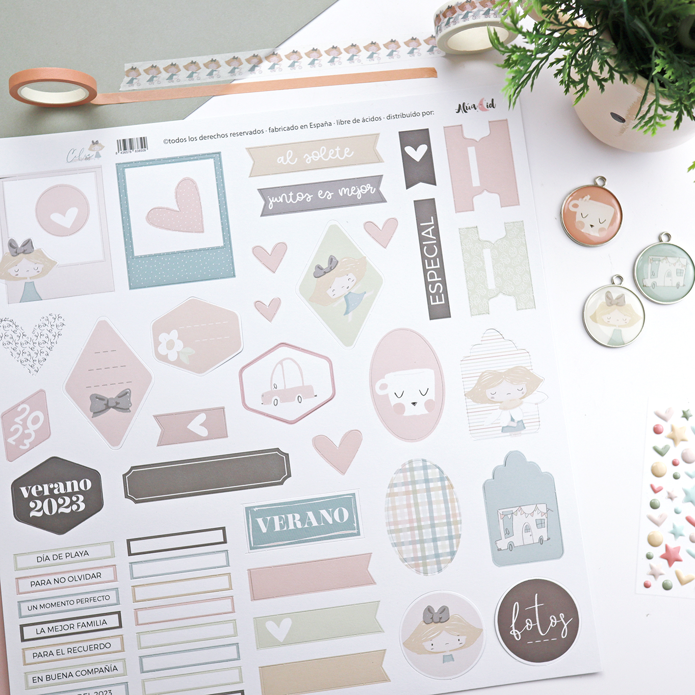 Hoja de troquelados etiquetas Celia Alua Cid