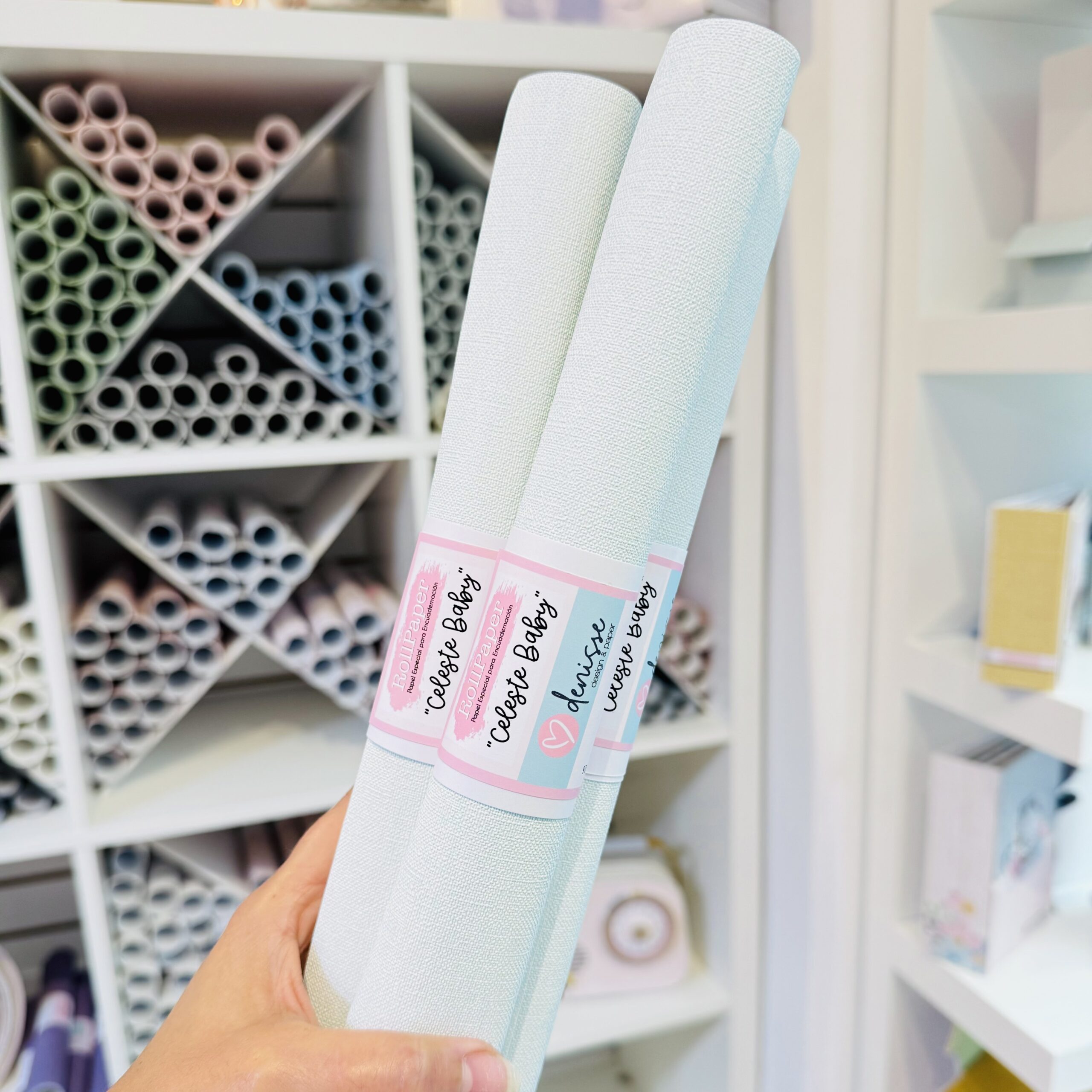 RollPaper - Celeste Baby