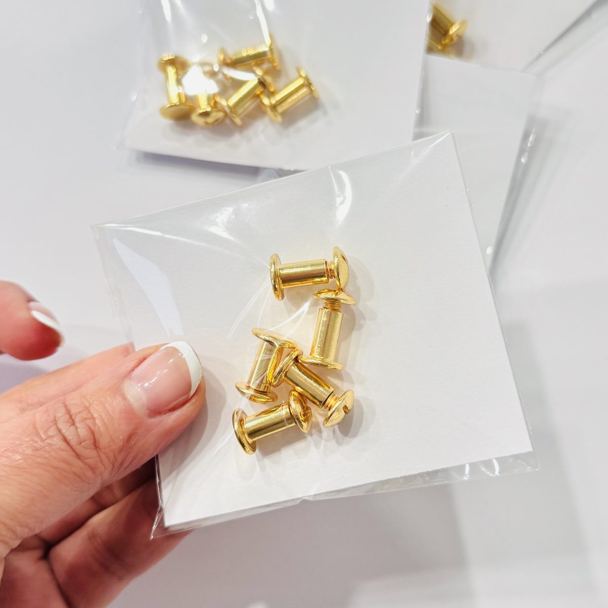 Perno Encuadernación 10mm, dorado