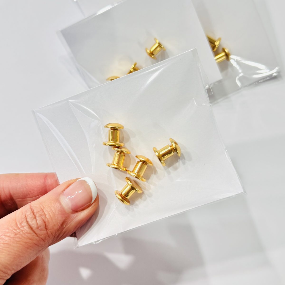 Perno Encuadernación 5mm, dorado